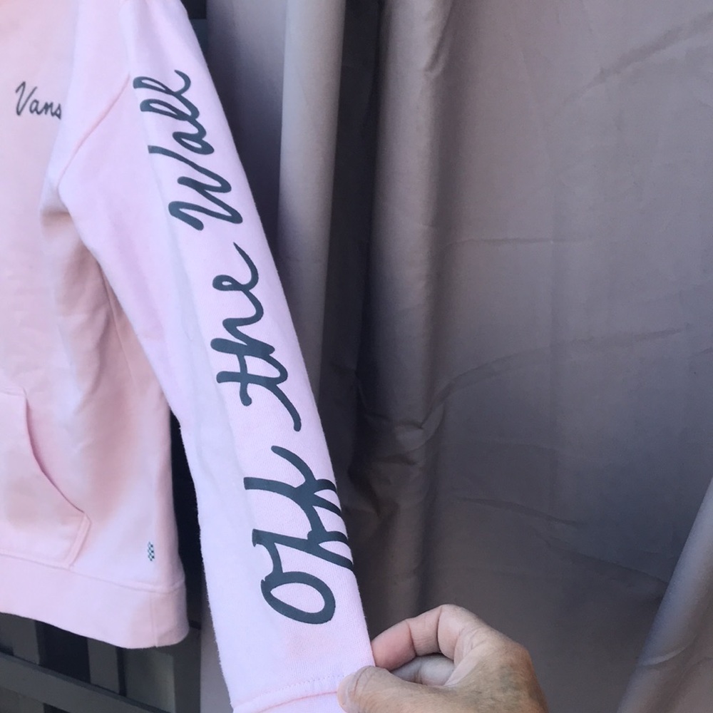 Light pink Van’s hoodie sweatshirt.  Fleece inside, has big pocket in front - Picture 4 of 9